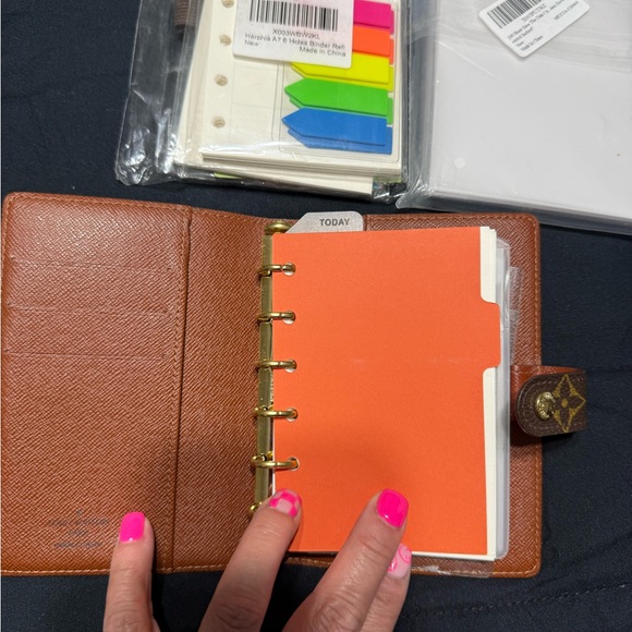 Louis Vuitton Monogram Agenda PM Day Planner Cover - Picture 12 of 13